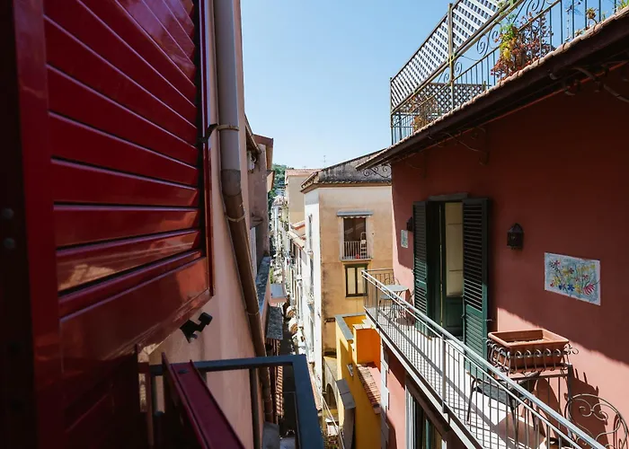 Seasuntour- The House In The Center Apartment Sorrento