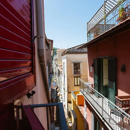 Seasuntour- The House In The Center Daire Sorrento